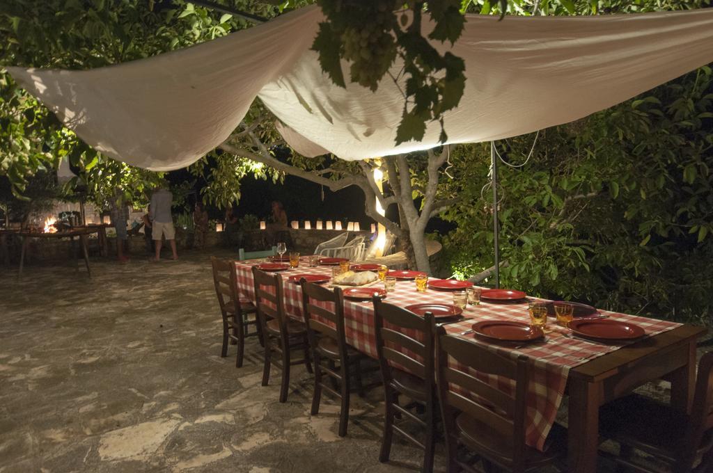 Hostal Dimora Casanoja Noci Exterior foto